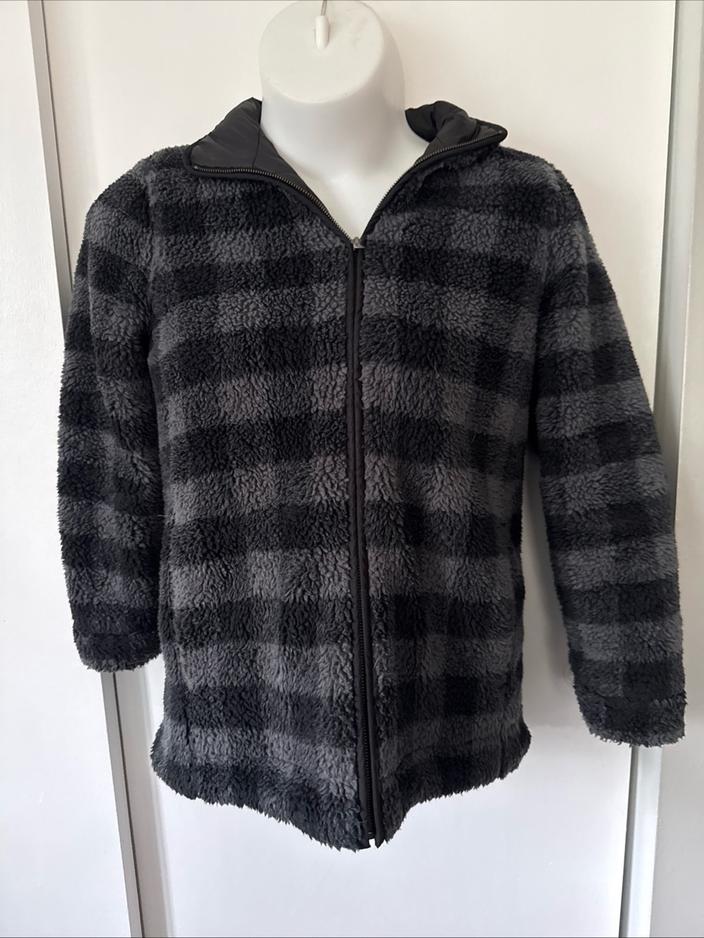 Lands' End & Blake Sheldon Sherpa Fleece Zip-Up Jacket in Black and Gray Small